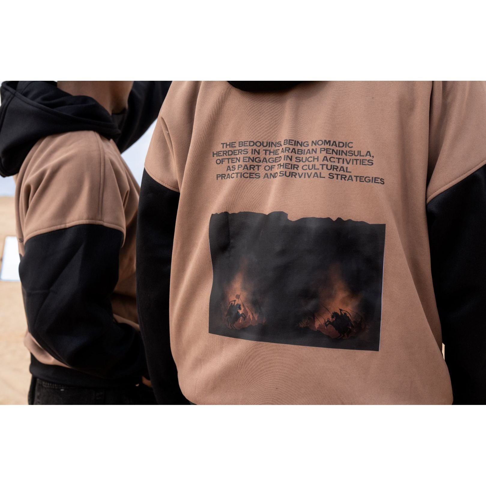 Nomad Armour – Sleeve-Cut Hoodie