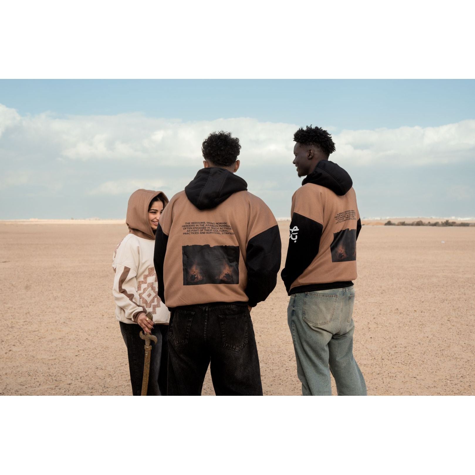 Nomad Armour – Sleeve-Cut Hoodie